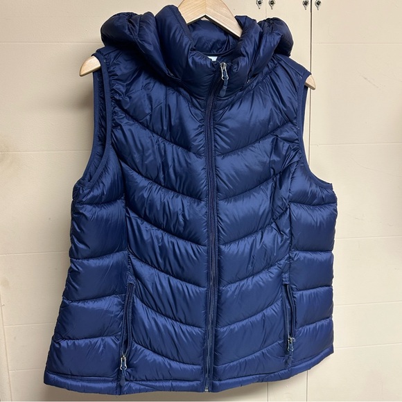 Charter Club Jackets & Blazers - Charter Club puffer vest with hoodie marine blue